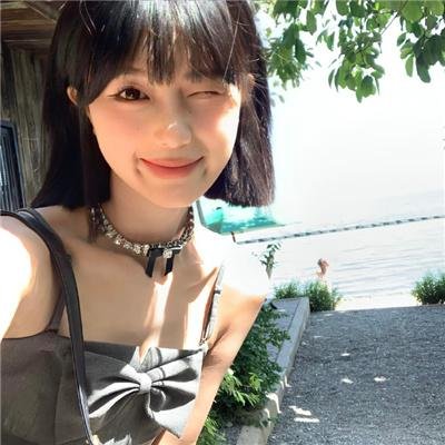 美女和液体人
